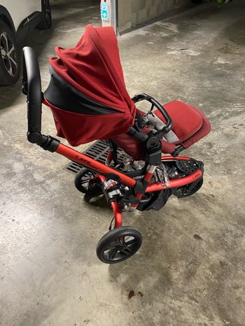 Poussette et langeai  Jane