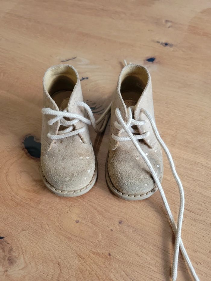 Chaussures montantes Daim pointure 21