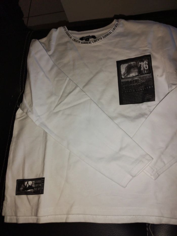 Pull blanc