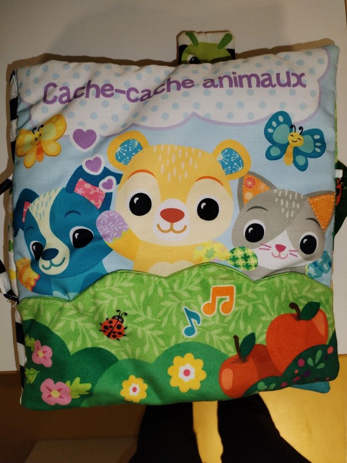 Livre bébé tissus