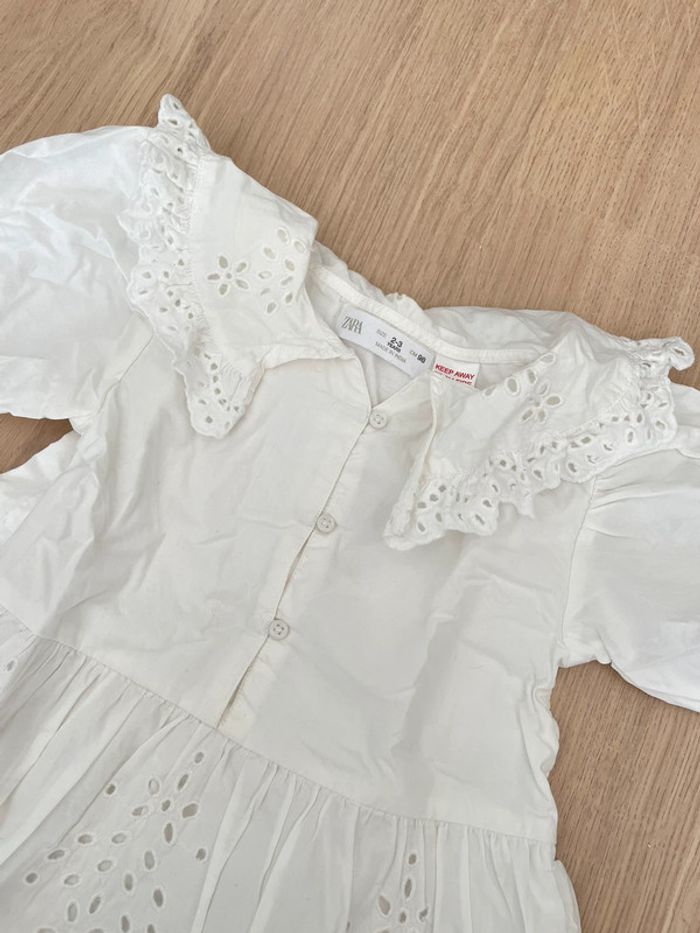 Robe blanche broderie et col Zara bébé fille 2 ans 3 ans - photo numéro 2