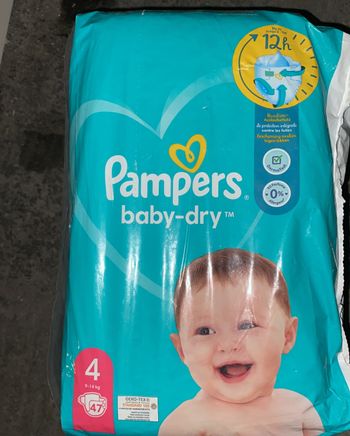 Lot Pampers de 4 paquets talle 4