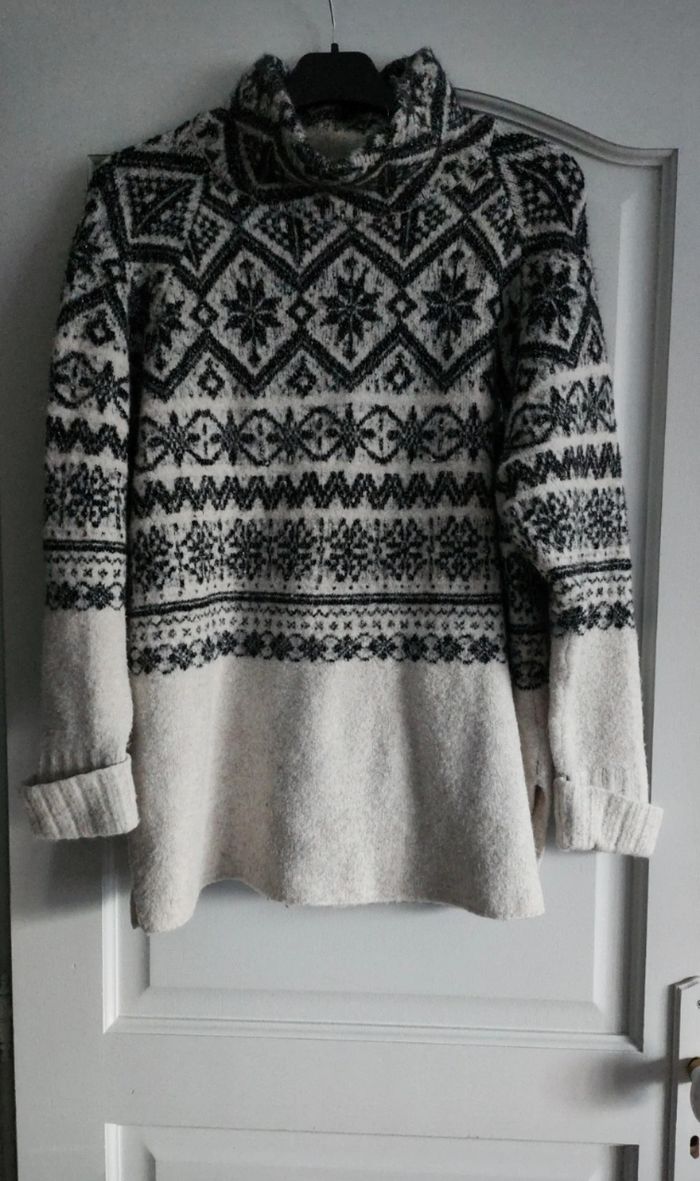 Pull femme - photo numéro 1