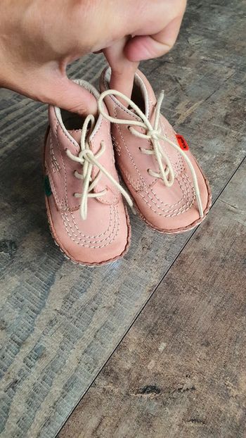 Paire de kickers ultra souples taille 3 6 mois en très bon état 👌