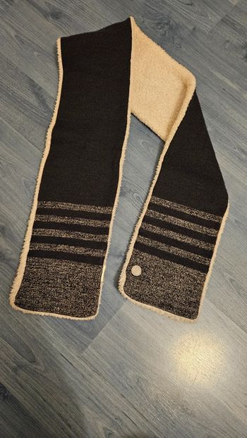 Écharpe polaire peu portée Okaïdi