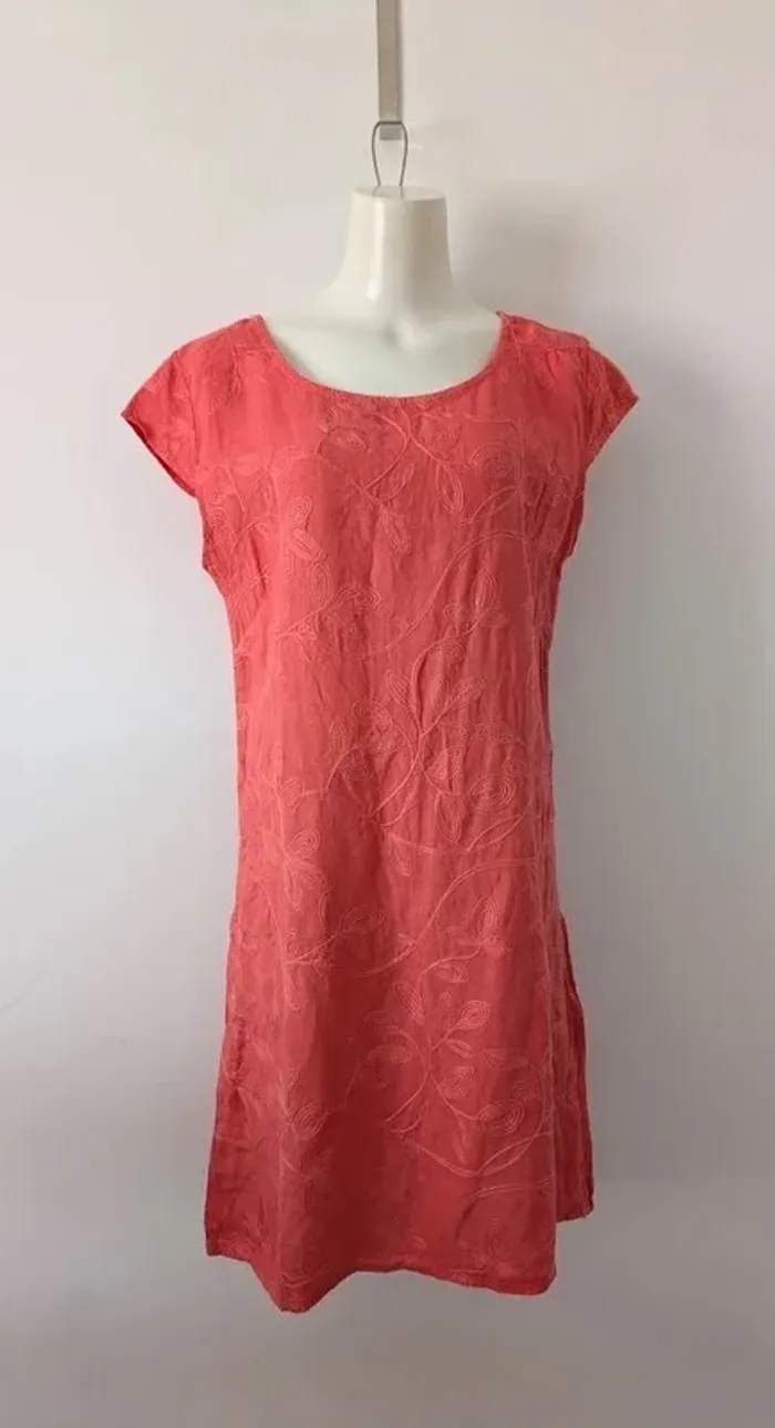 Robe d'été brodé 100% lin corail - Miss Culture Sud - taille L