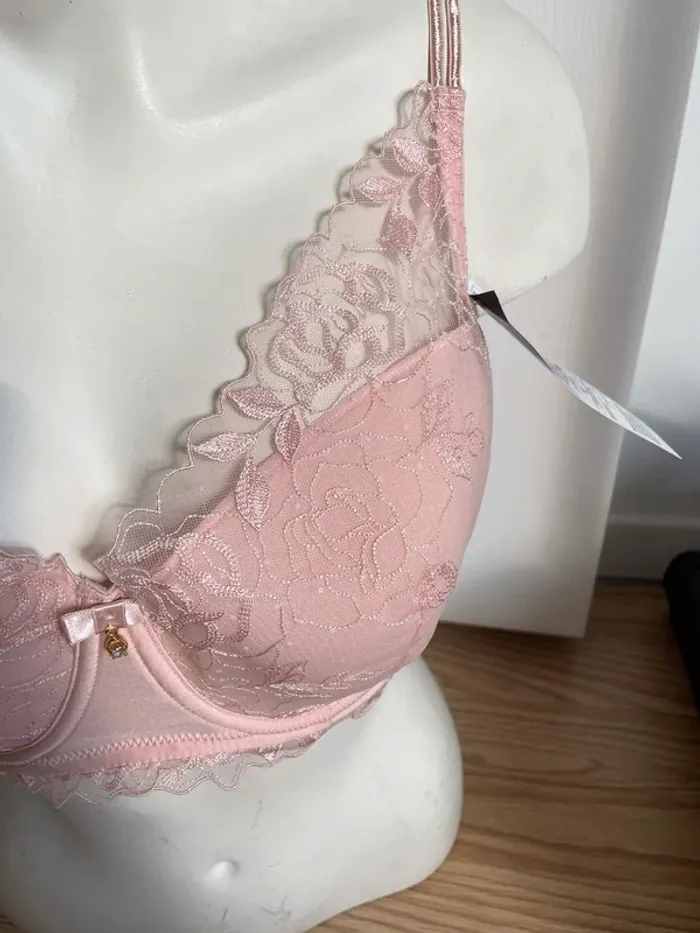 Soutien gorge - photo numéro 4