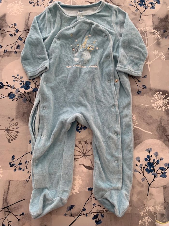 Lot pyjamas garçons en 9 mois - photo numéro 3
