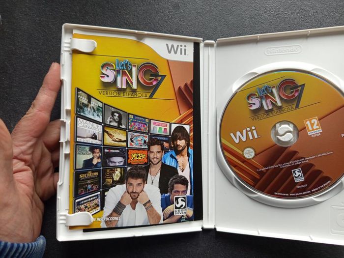 Nintendo - Wii - Let's sing 7 - Version Espagnole - photo numéro 4