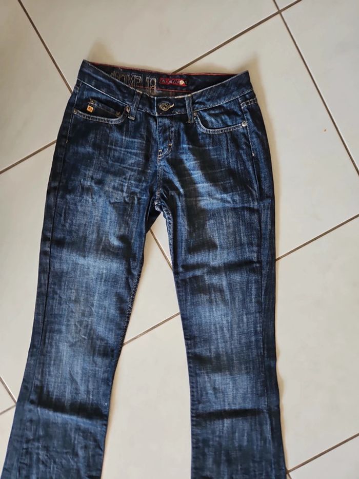 Jean femme taille 36/38 cont3 - photo numéro 3