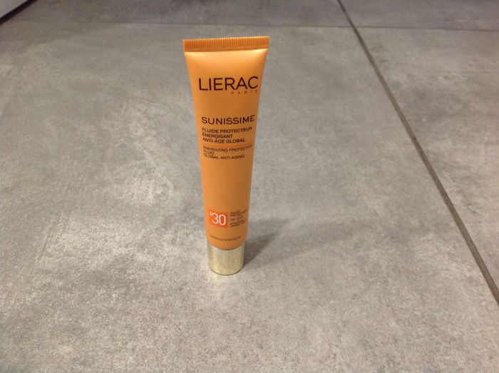 Liérac Sunissime Fluide protecteur énergisant Anti-âge global SPF30 - photo numéro 3