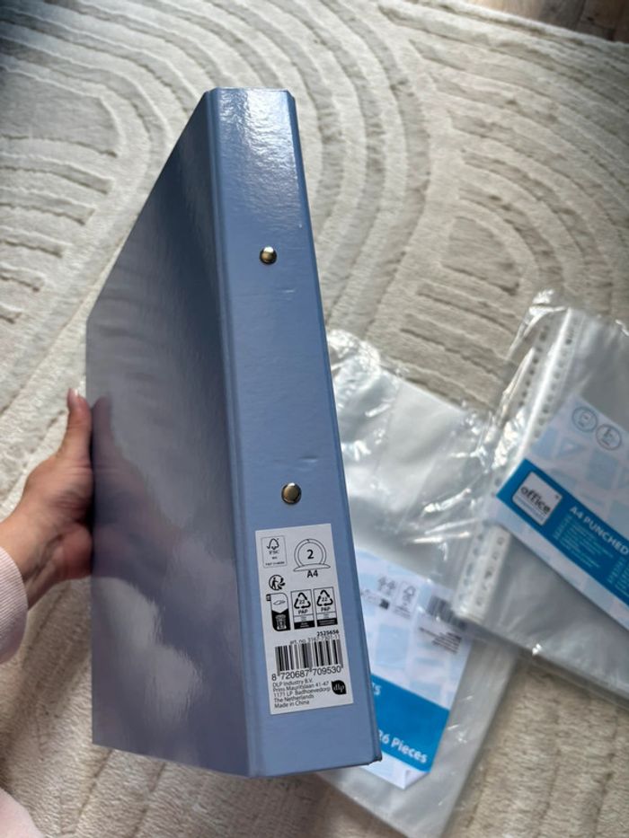 Lot Classeur avec pochette plastifié - photo numéro 5