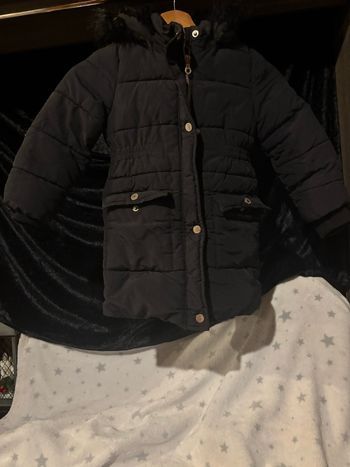 Doudoune fille KIABI éco-conçue – taille 6 ans