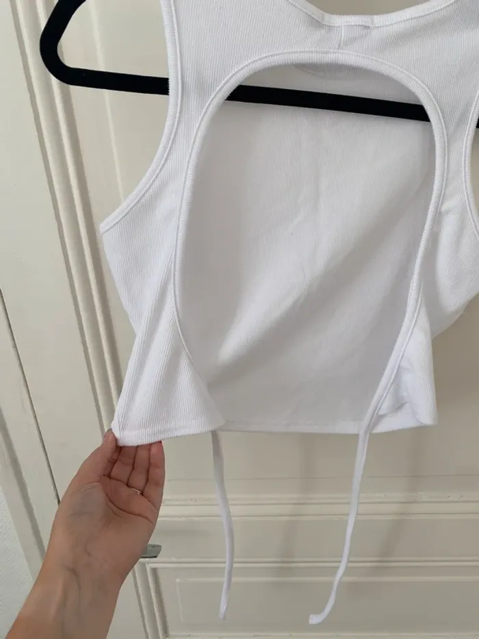 Crop top blanc dos nu Nastygal - photo numéro 4