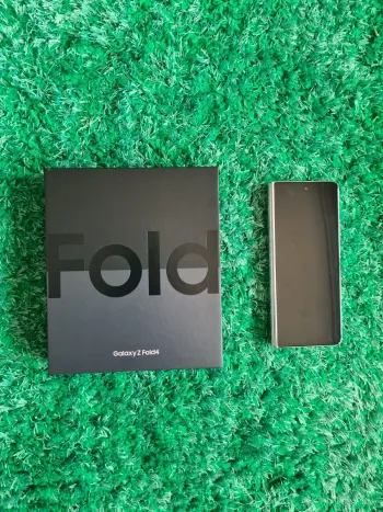 Samsung Galaxy Z Fold 4