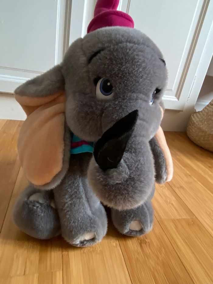 Peluche Dumbo neuve - photo numéro 2