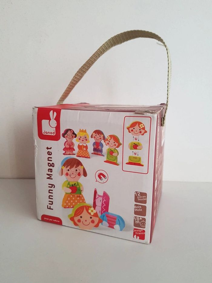 Funny magnets princesse et Puzzle dolls en bois Janod - photo numéro 16