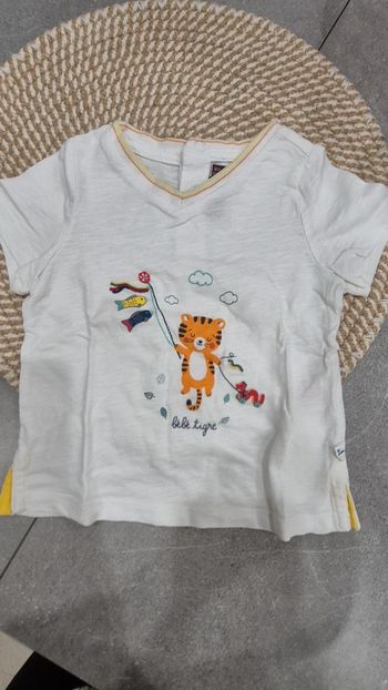 T shirt 12 mois. 74 cm