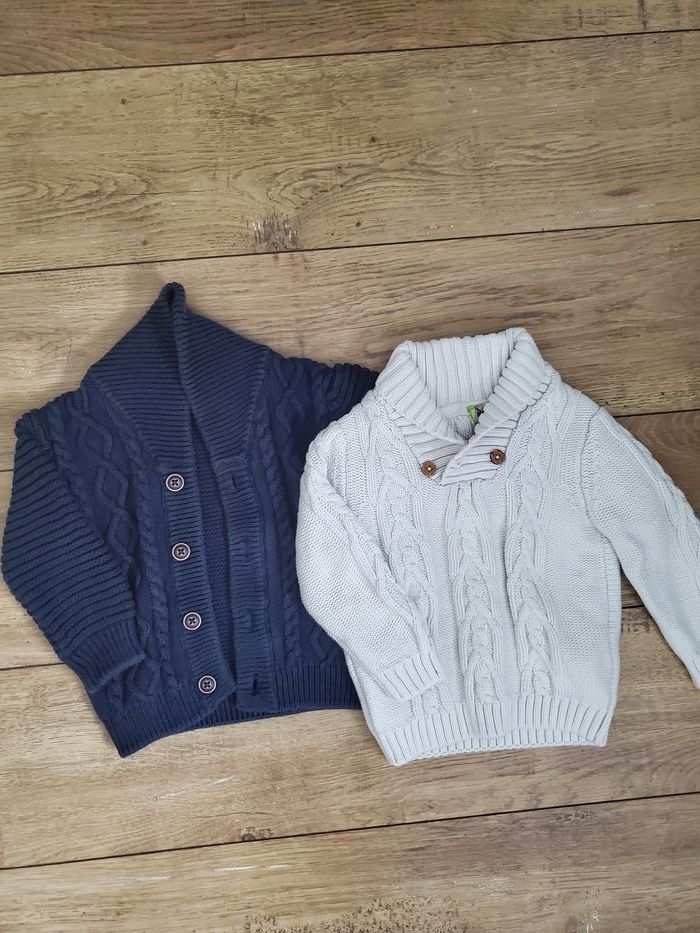 Lot vêtements 18 mois - photo numéro 3