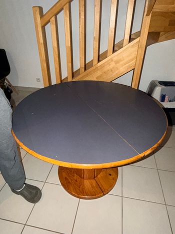 Table ronde avec 2 rallonges