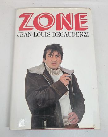 "Zone", de Jean-Louis Degaudenzi.
218 pages.
ISBN : 2.7242.3815.X