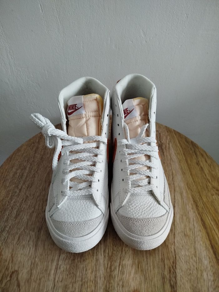 Baskets Nike T  36,5 - photo numéro 5