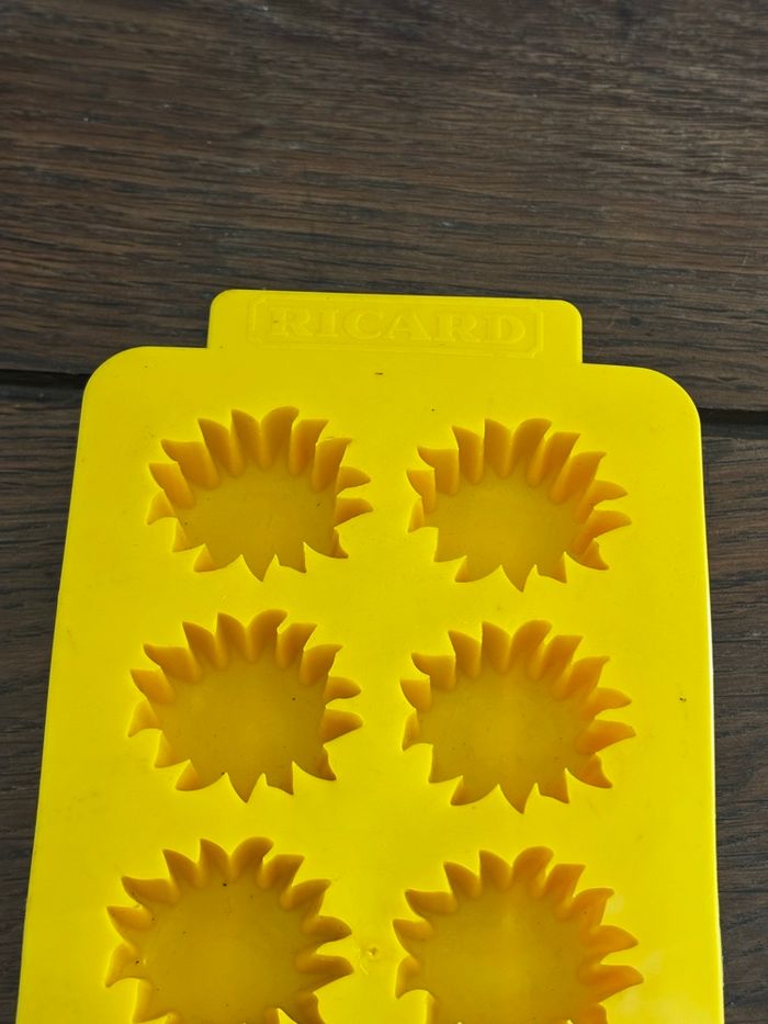 Moule à glaçons en plastique Ricard - photo numéro 5
