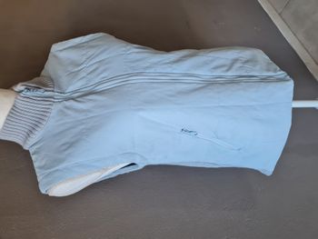 Veste bi-matieres sans manches