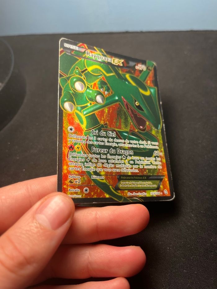 Rayquaza 123/124 Ex Dragons Exaltés Noir et Blanc Full art FR - photo numéro 3