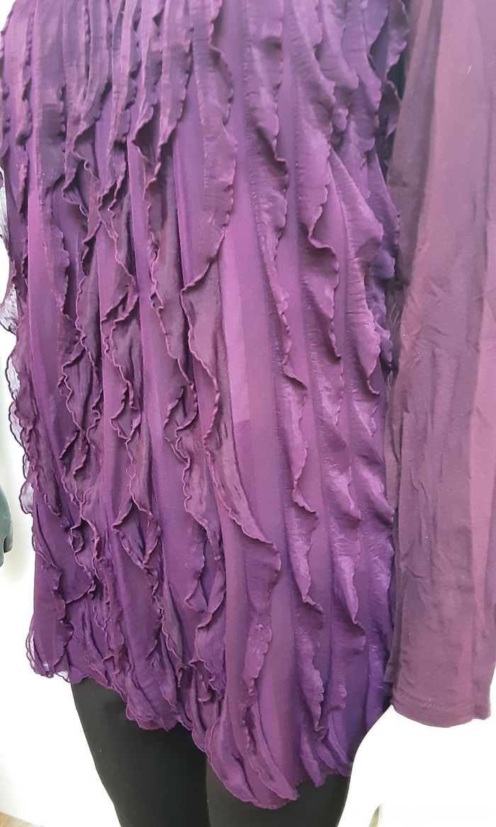Haut / blouse violet  original devant  pour femme Taille 42/44 - photo numéro 3