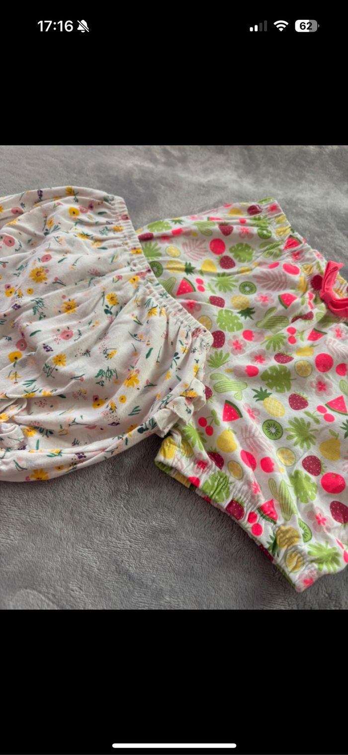 2 shorts 12 mois - photo numéro 3