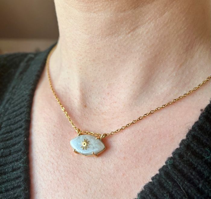 Collier grigri œil Pierre de Lune - photo numéro 2