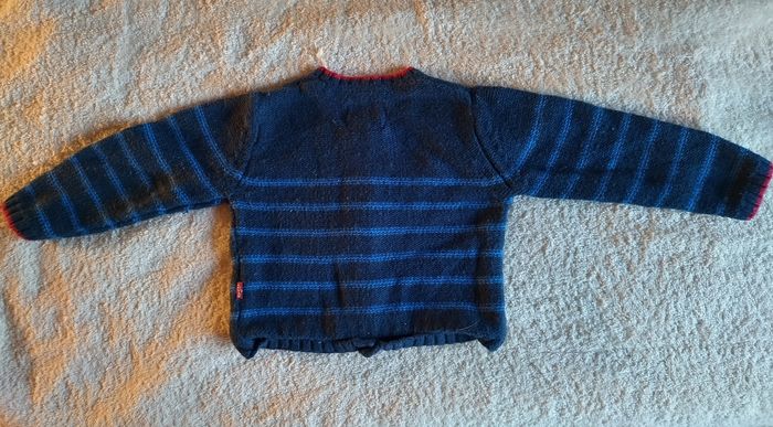 Adorable gilet bleu marine Levi's pour un bébé de 9 à 12 mois - photo numéro 5