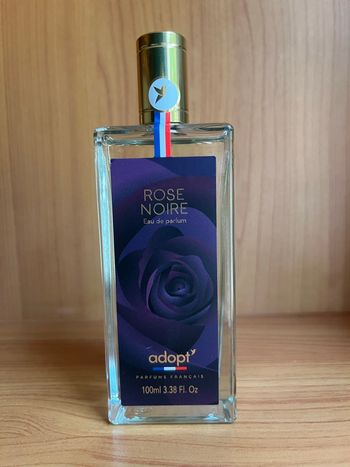 Parfum Rose Noire 100ml neuf