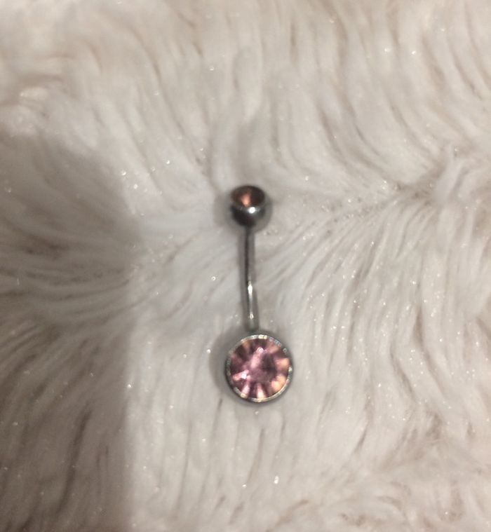 Piercing nombril  rose