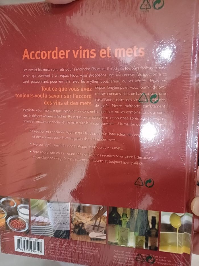 Livre d'œnologie  "accorder vins et mets-à l'école du goût" - photo numéro 3