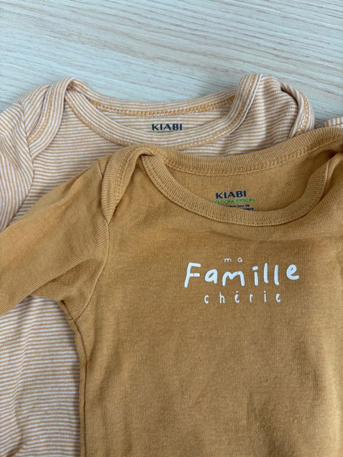 Lot 4 bodies manches longues taille 3 mois - photo numéro 2