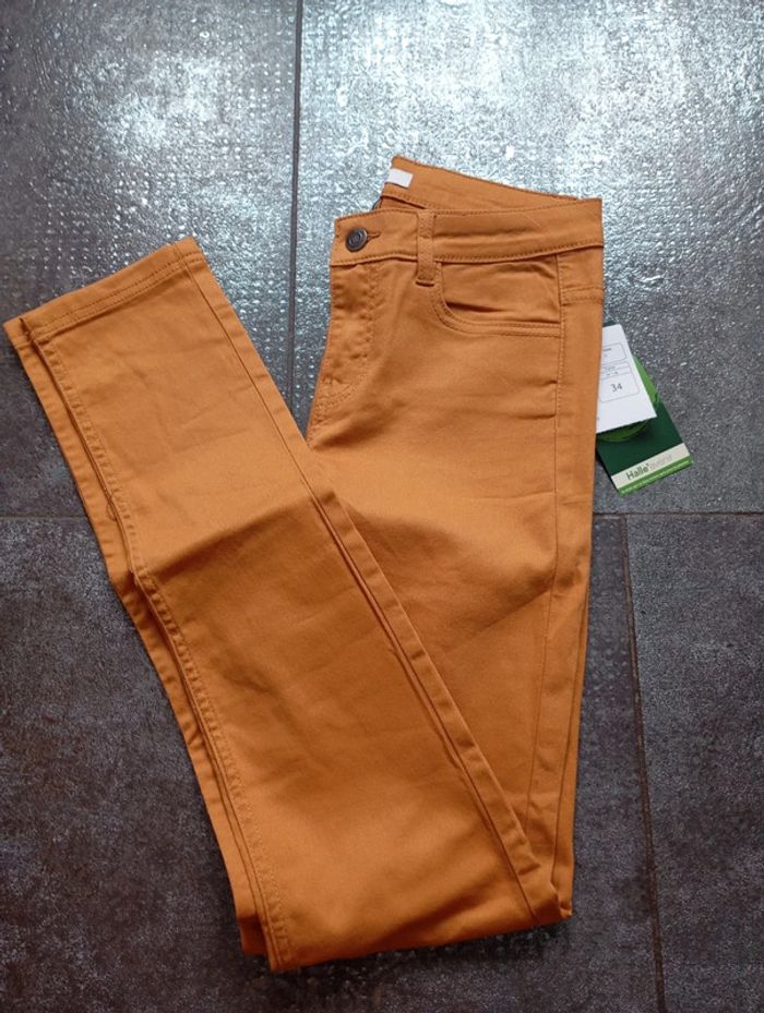 Pantalon slim neuf La Halle 34