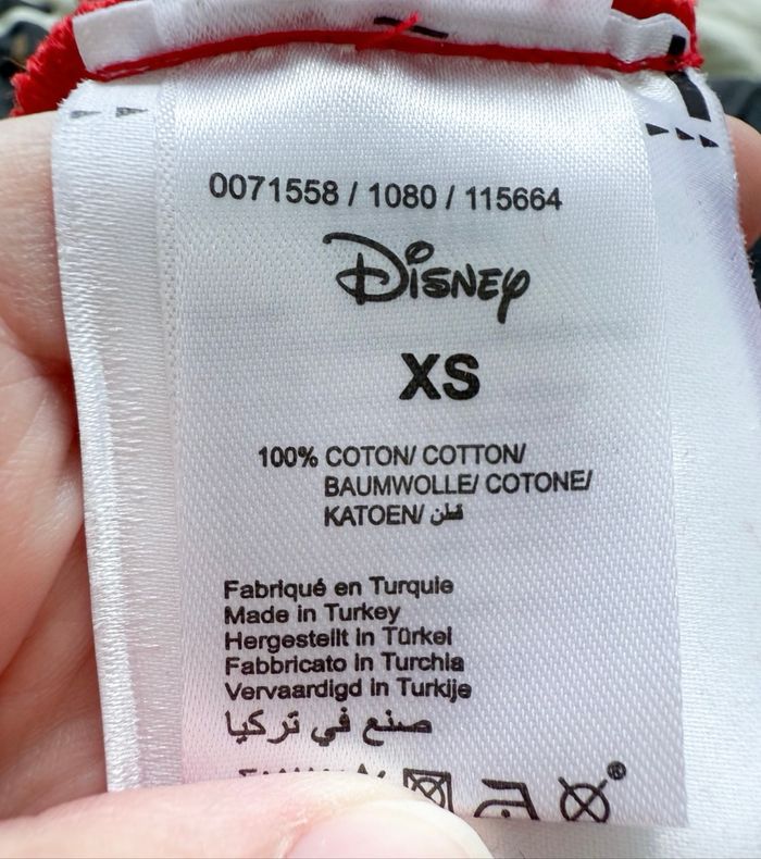T-shirt manches courtes rouge et noir Mickey Disney taille 34XS - photo numéro 4