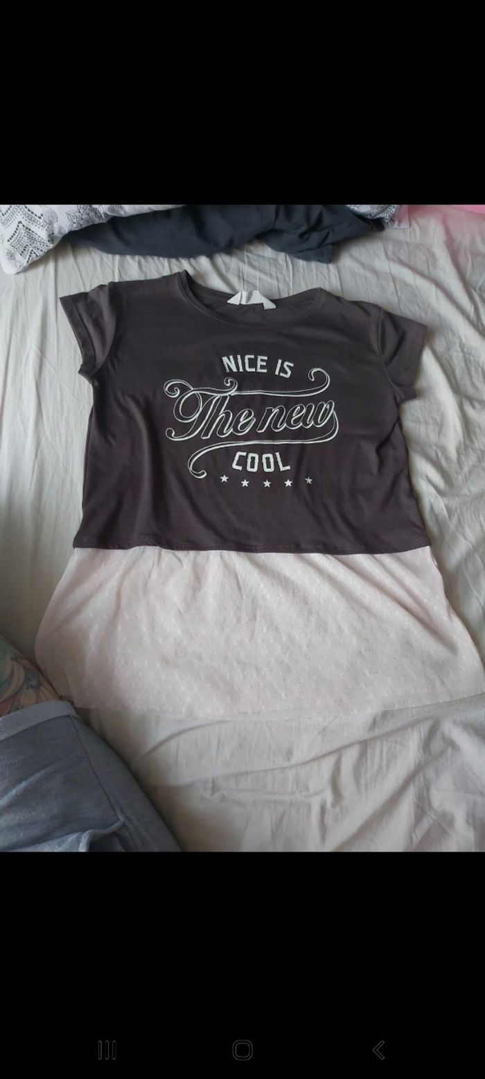 Tshirt taille 146/152cm 11/12ans h&m