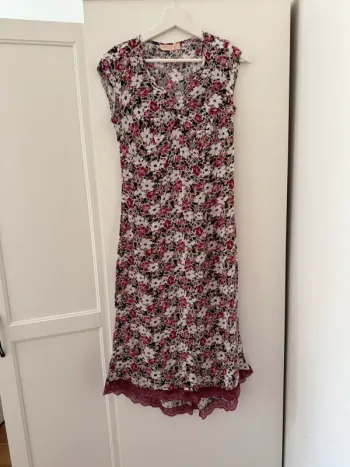 superbe robe fleurie fluide vintage Maje 36 taille 1