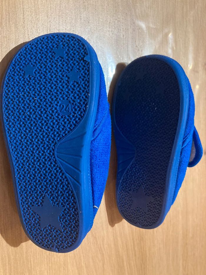 Pantoufles cosmonautes taille 24 - photo numéro 5