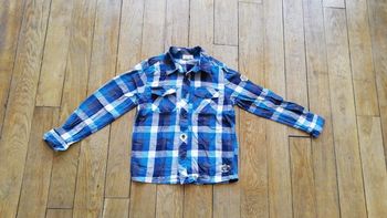 Chemise manches longues garçon taille 7-8 ans.