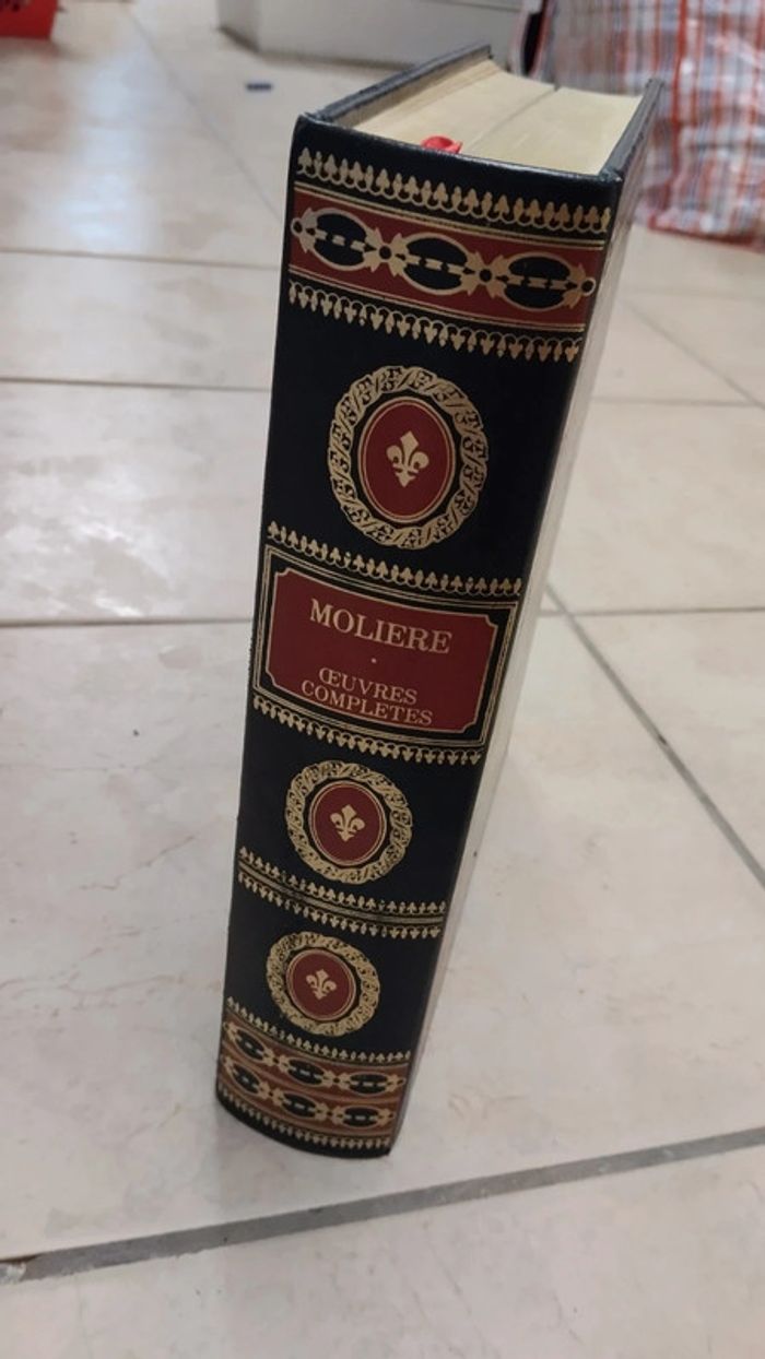 Livre Molière oeuvre complète