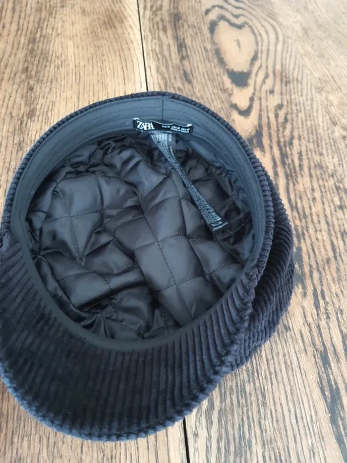 Casquette Zara en velour noir eur M 58cm - photo numéro 10