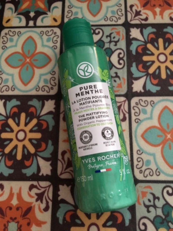 Lotion poudrée matifiante Yves Rocher neuve