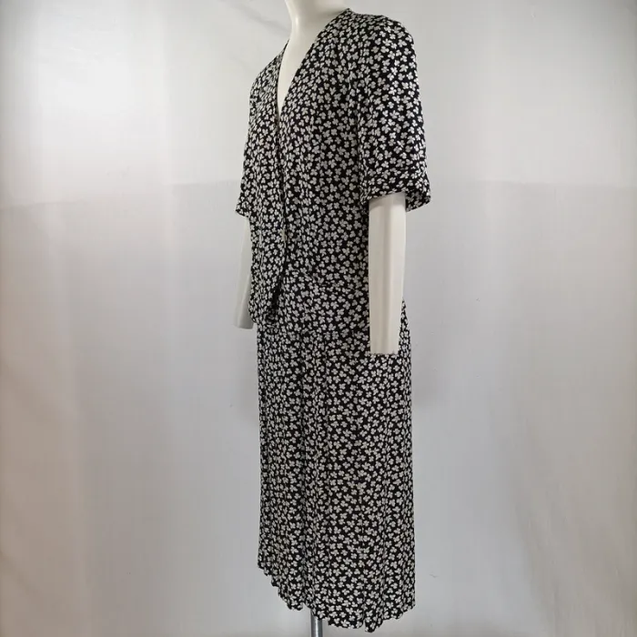 Ensemble vintage fleuri Paris 100 % viscose, jupe midi et veste boutonnée Betty Barclay 42 A1134 - photo numéro 2