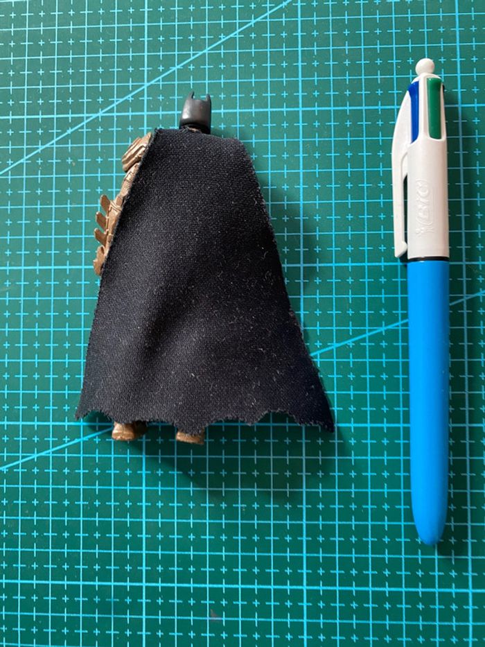 Figurine Batman Dark Knight - DC Comics Mattel 2012 - photo numéro 2