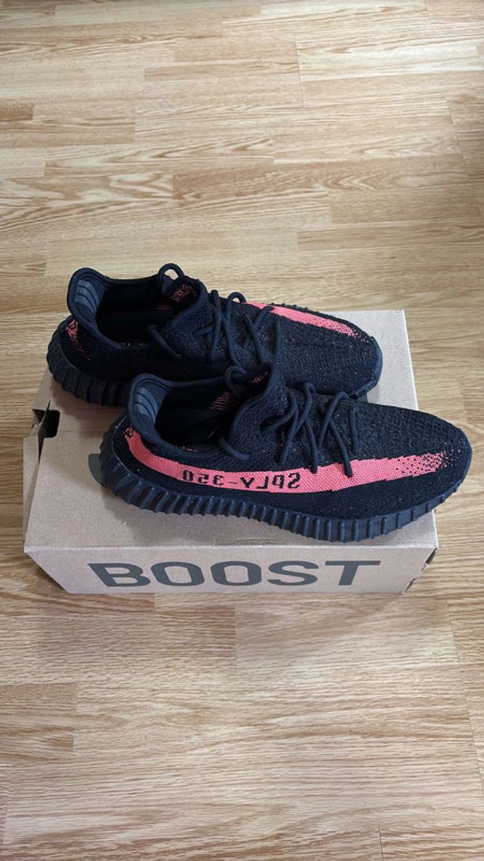Yeezy Boost 350 V2 Core Black Red - photo numéro 5
