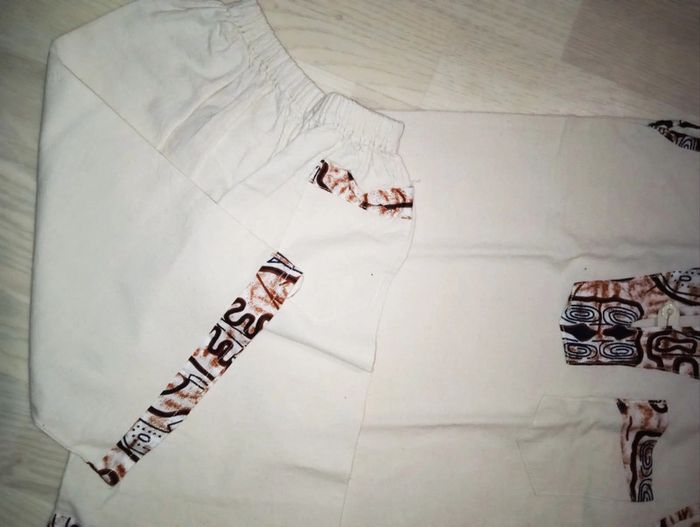 Tenue africaine crème et motifs marrons T. 18-24 mois - photo numéro 4